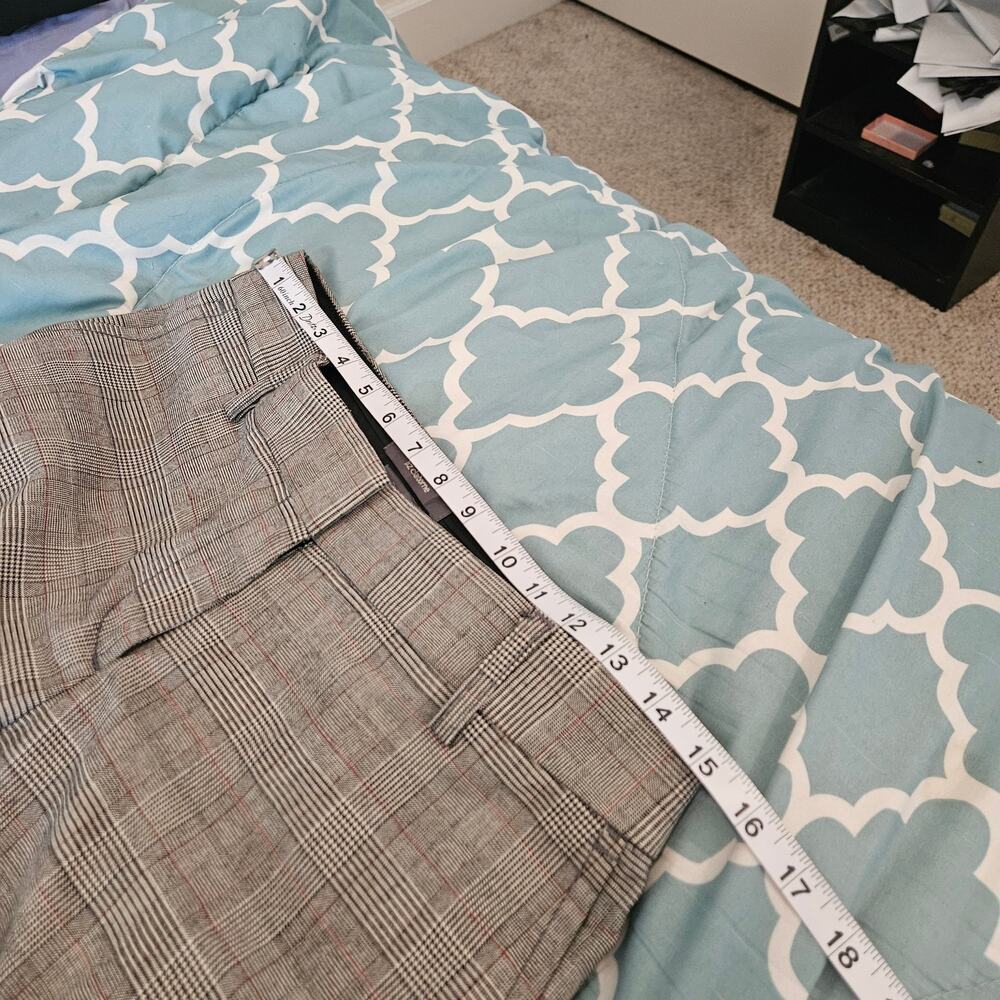 Liz Claiborne Sloan Gray Plaid Career Pants Women’s Size 6R Straight Leg - Picture 6 of 10